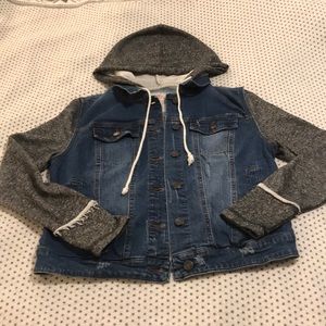 Mossimo Women’s Jean Jacket